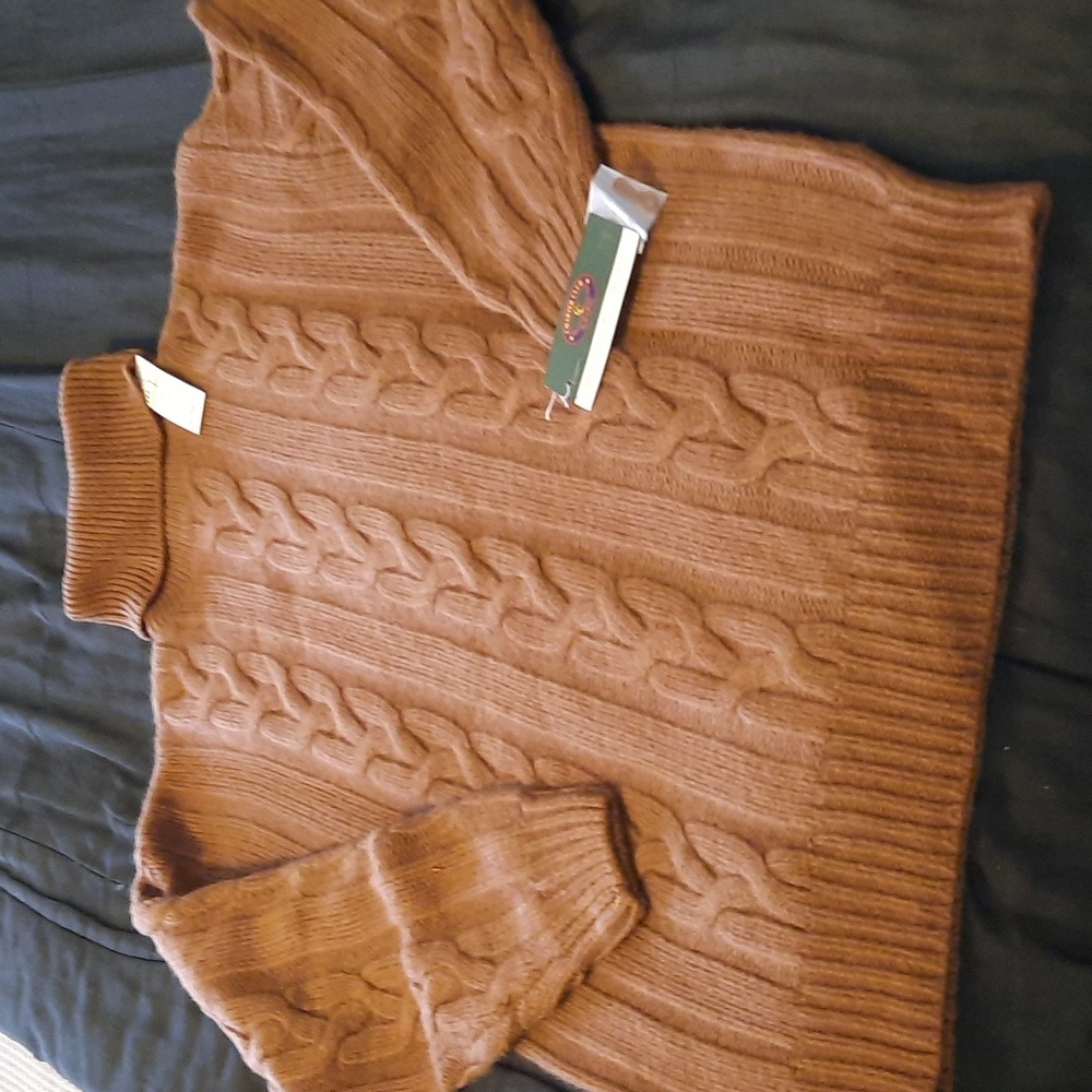 Womens 100% cashmere  cable knit sweater100%